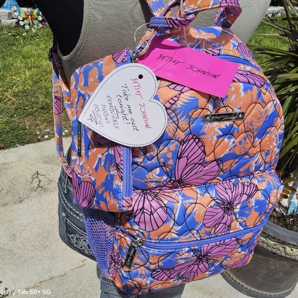 BETSEY JOHNSON BRIGHT ORANGE n PURPLE NYLON BUTTERFLY MID SIZE BACKPACK - Picture 2 of 5